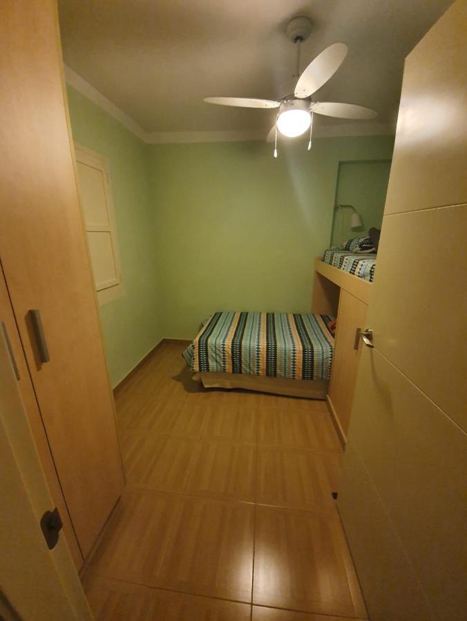 Room In Benidorm Downtown En Piso Compartido Alicante Kültér fotó